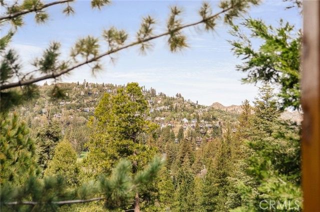 26910 Everest Road, Lake Arrowhead, CA 92352