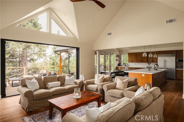 26910 Everest Road, Lake Arrowhead, CA 92352