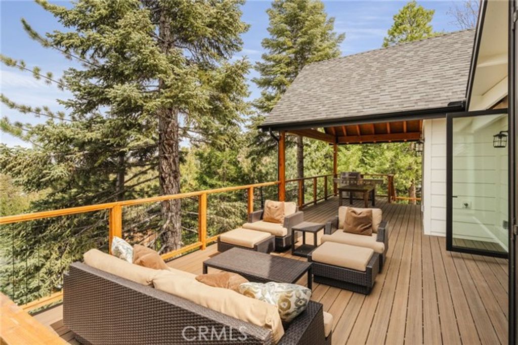 26910 Everest Road, Lake Arrowhead, CA 92352