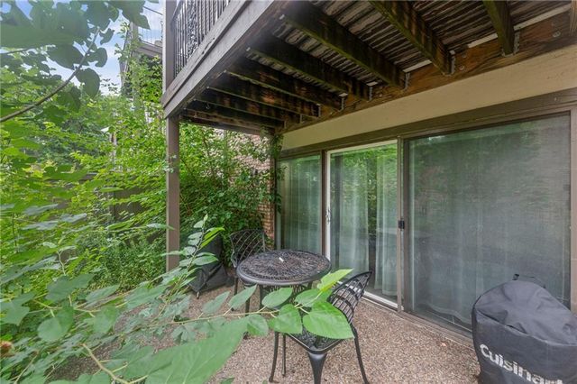 5125 W 75th Street, Prairie Village, KS 66208