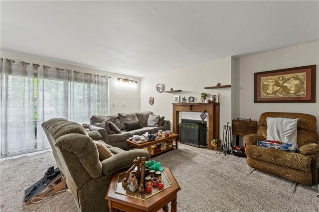 5125 W 75th Street, Prairie Village, KS 66208