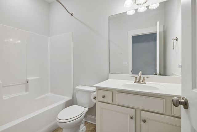2816 Americus Dr, Thompsons Station, TN 37179