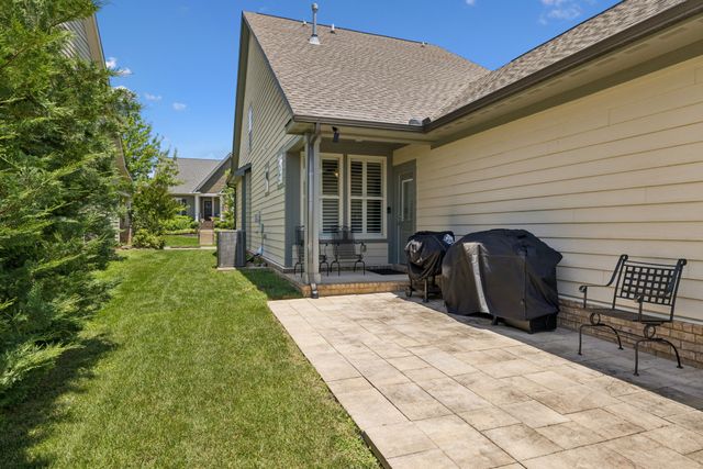 2816 Americus Dr, Thompsons Station, TN 37179