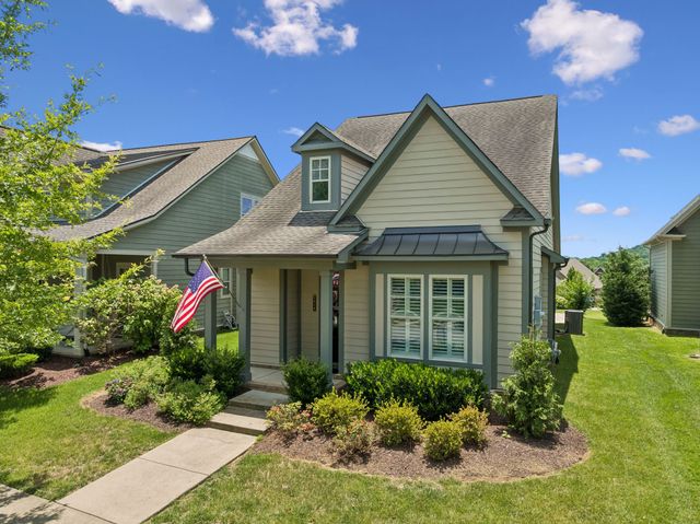 2816 Americus Dr, Thompsons Station, TN 37179
