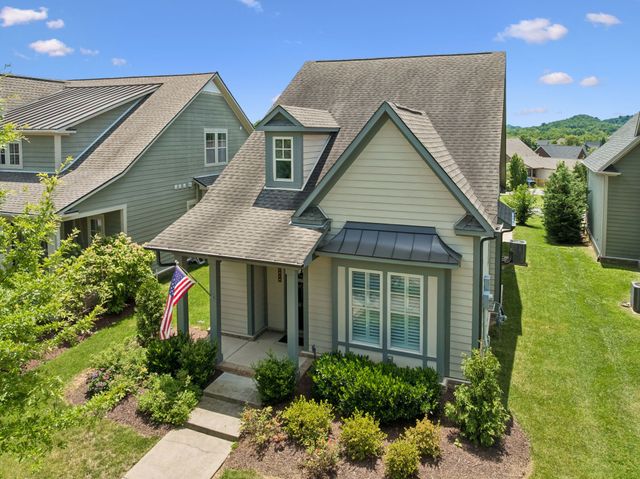 2816 Americus Dr, Thompsons Station, TN 37179
