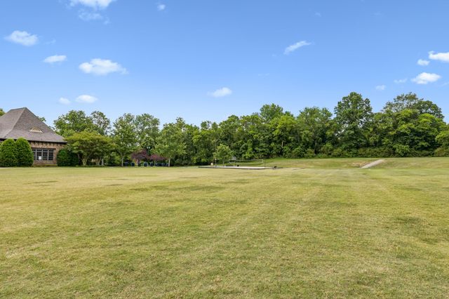 2816 Americus Dr, Thompsons Station, TN 37179