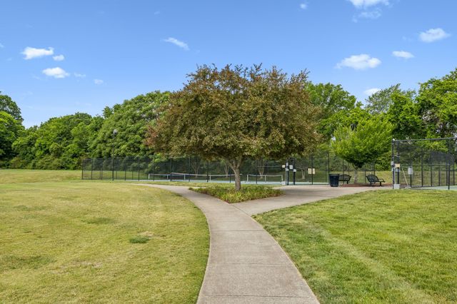 2816 Americus Dr, Thompsons Station, TN 37179