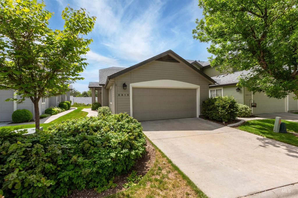 2313 River Oaks Ct, Nampa, ID 83686