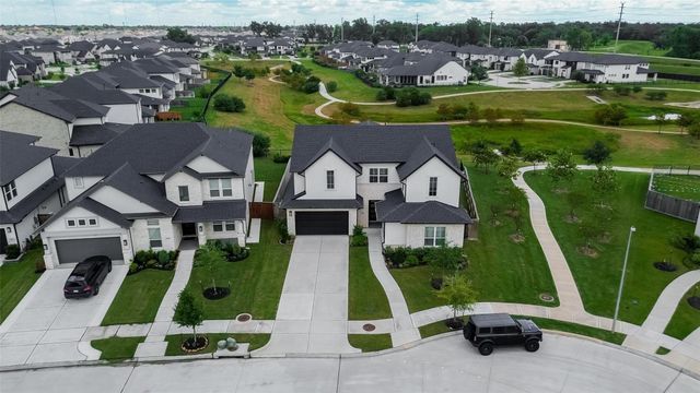 4906 Tanyard Manor Drive, Sugar Land, TX 77479