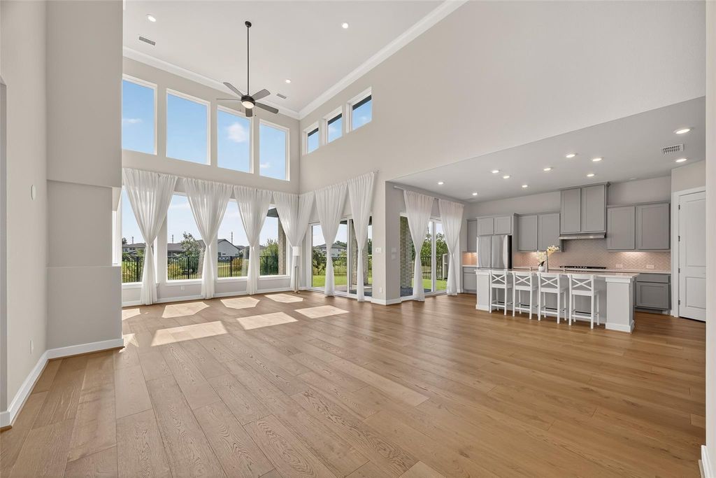 4906 Tanyard Manor Drive, Sugar Land, TX 77479