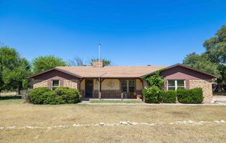 207 Lori Lane, Brownwood, TX 76801