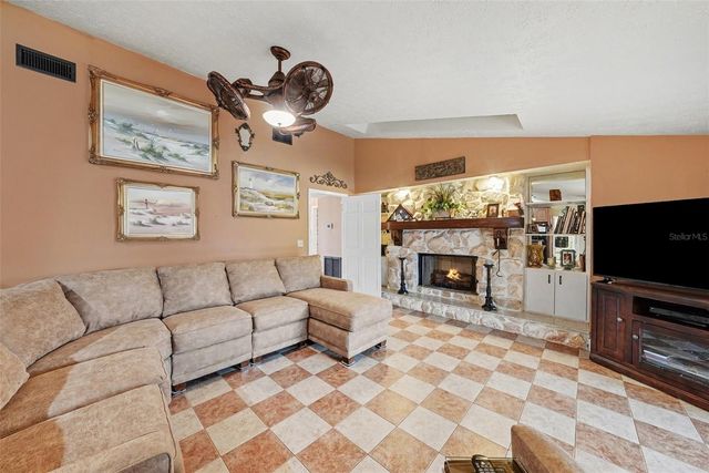 31835 CROMWELL LANE, Wesley Chapel, FL 33543