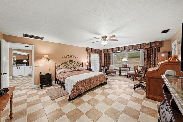 31835 CROMWELL LANE, Wesley Chapel, FL 33543