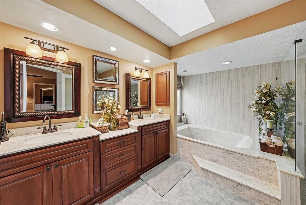 Image 22 of property listing at 31835 CROMWELL LANE, Wesley Chapel, FL 33543