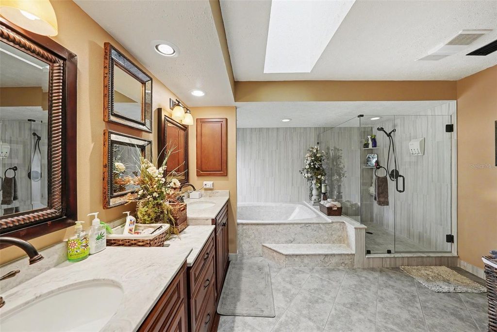 Image 23 of property listing at 31835 CROMWELL LANE, Wesley Chapel, FL 33543