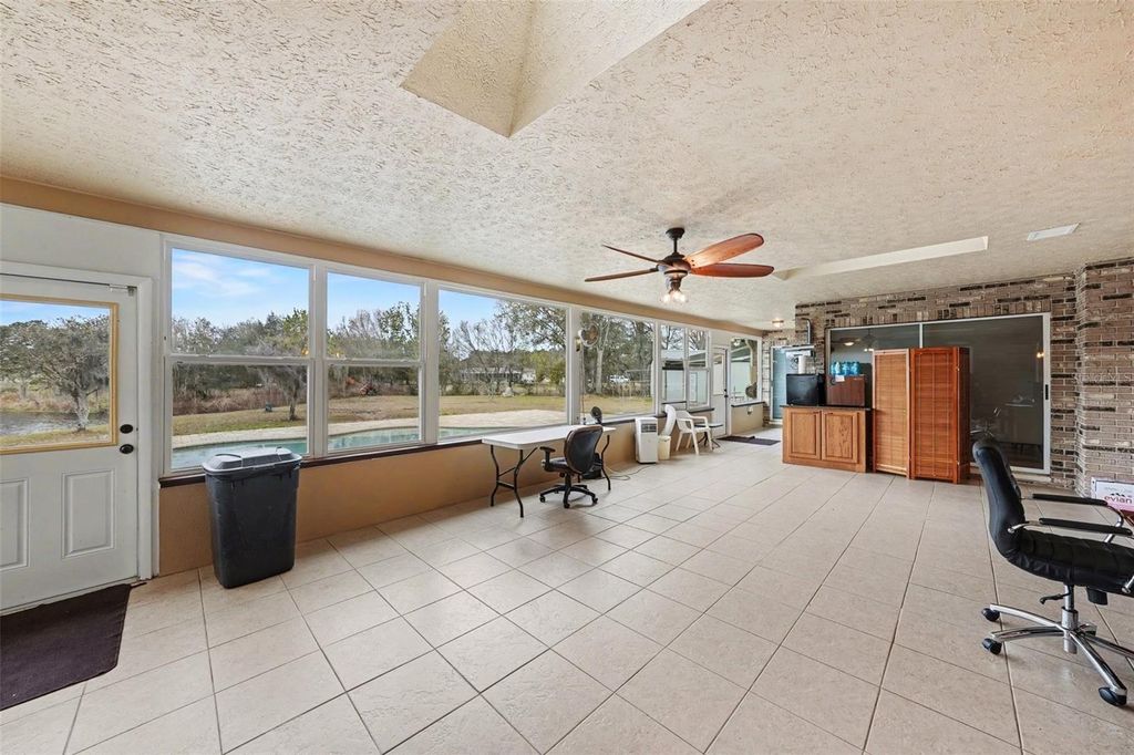 Image 24 of property listing at 31835 CROMWELL LANE, Wesley Chapel, FL 33543