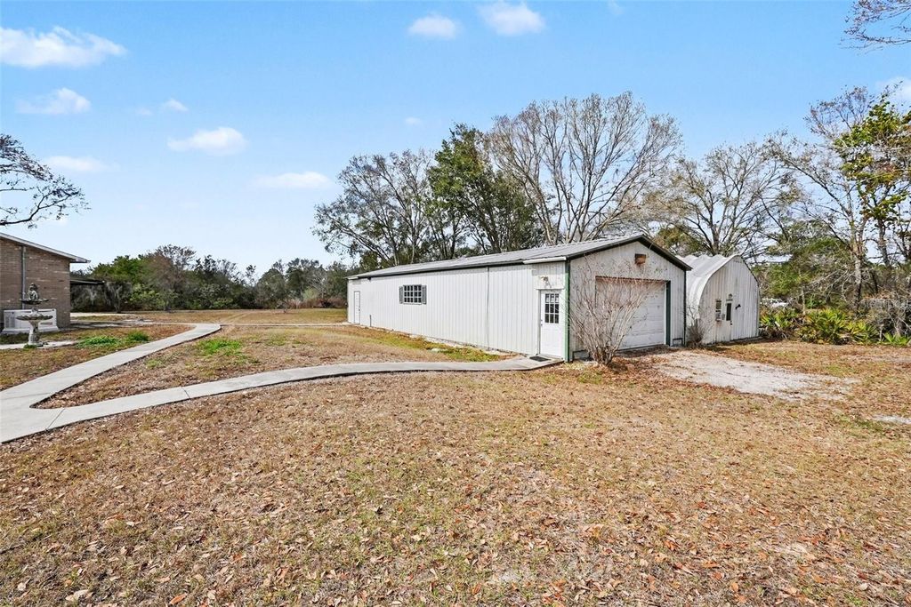 Image 34 of property listing at 31835 CROMWELL LANE, Wesley Chapel, FL 33543