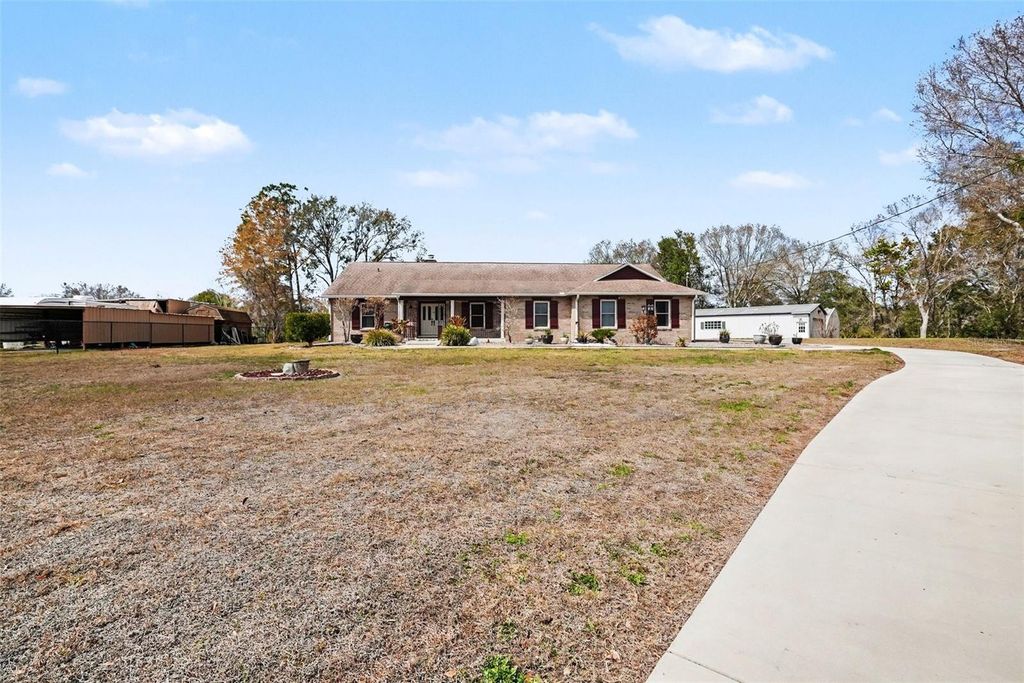 Image 37 of property listing at 31835 CROMWELL LANE, Wesley Chapel, FL 33543