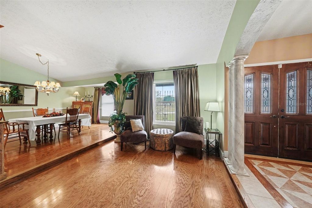 Image 8 of property listing at 31835 CROMWELL LANE, Wesley Chapel, FL 33543