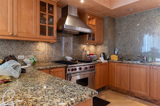 17875 Collins Ave 4001, Sunny Isles Beach, FL 33160
