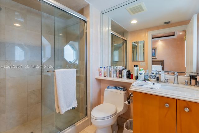 17875 Collins Ave 4001, Sunny Isles Beach, FL 33160