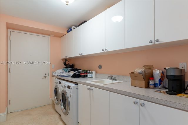 17875 Collins Ave 4001, Sunny Isles Beach, FL 33160