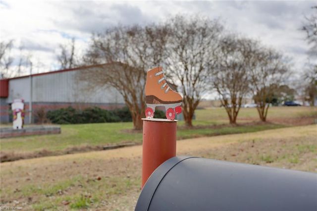 200 Wimbledon LN, Smithfield, VA 23430