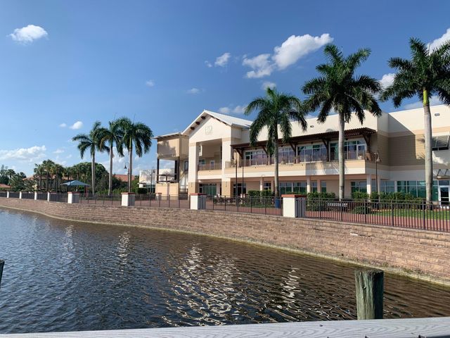 12768 Westhampton Circle, Wellington, FL 33414
