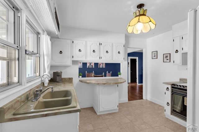 1512 Saratoga Rd, Pueblo, CO 81001