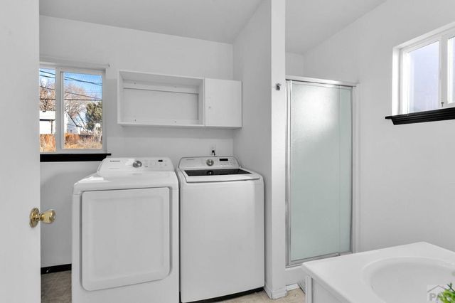 1512 Saratoga Rd, Pueblo, CO 81001