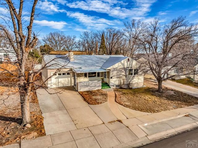 1512 Saratoga Rd, Pueblo, CO 81001