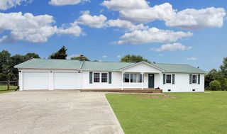 1390 Cooley Ford Rd, Tennessee Ridge, TN 37178