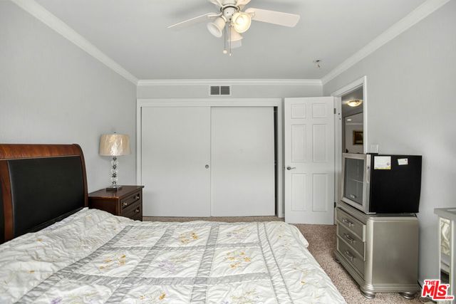 1110 S Shenandoah Street 8, Los Angeles, CA 90035