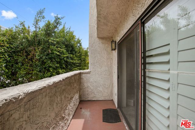 1110 S Shenandoah Street 8, Los Angeles, CA 90035