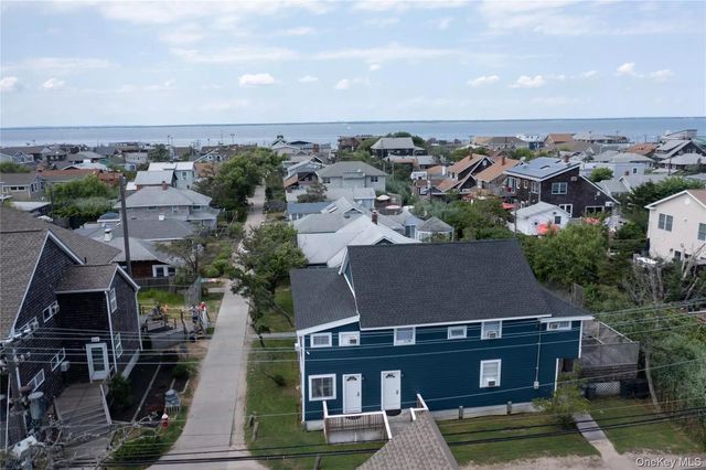 597 Bayberry Walk, Ocean Beach, NY 11770