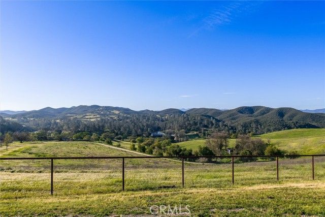 7491 Kingsbury Road, Templeton, CA 93465