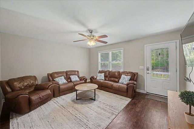 558 Peeples Valley Road NE, Cartersville, GA 30121