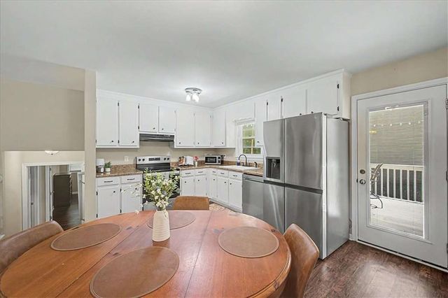 558 Peeples Valley Road NE, Cartersville, GA 30121