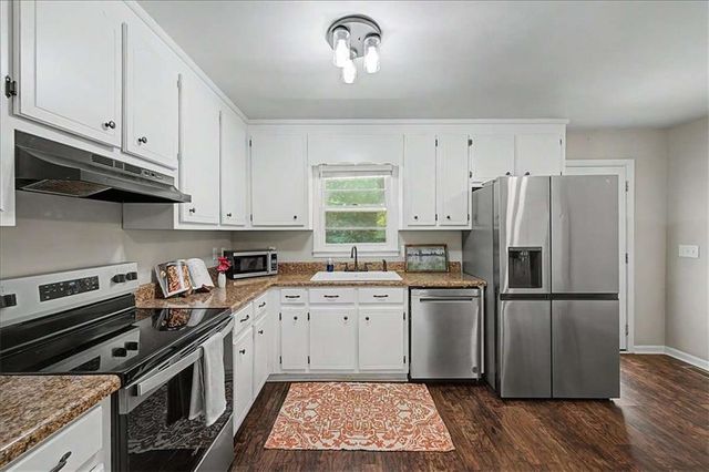 558 Peeples Valley Road NE, Cartersville, GA 30121