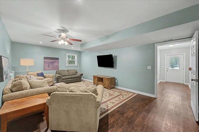 558 Peeples Valley Road NE, Cartersville, GA 30121