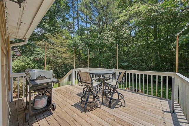 558 Peeples Valley Road NE, Cartersville, GA 30121