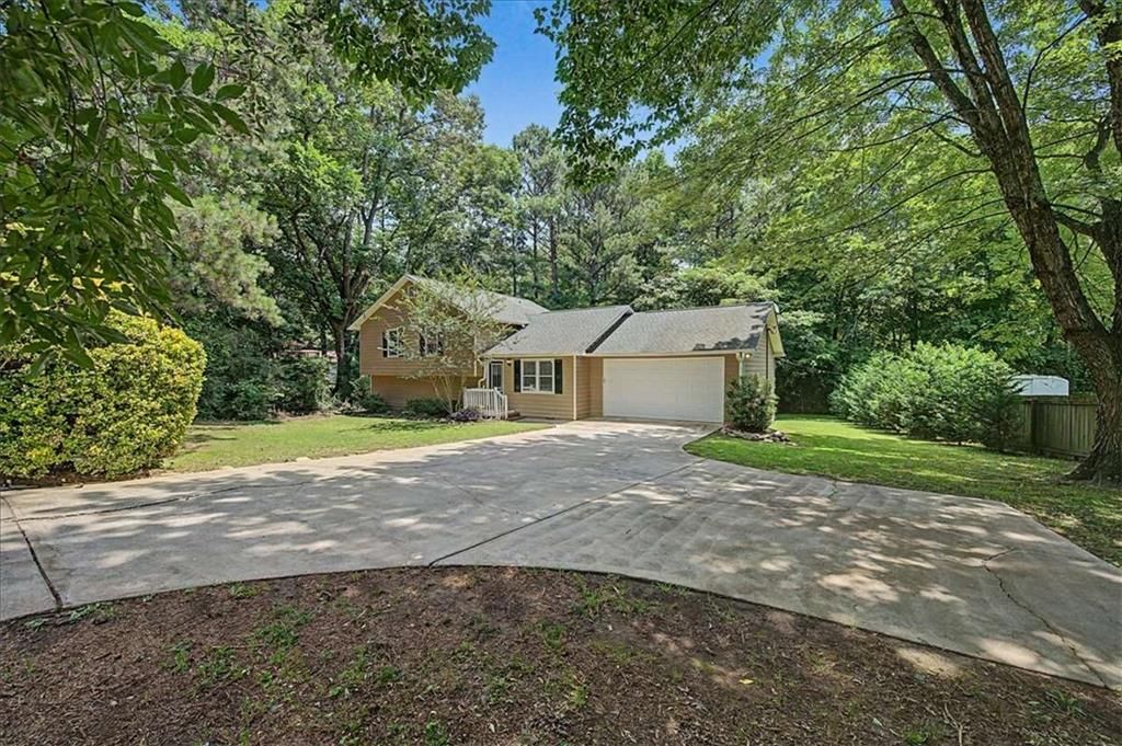 558 Peeples Valley Road NE, Cartersville, GA 30121