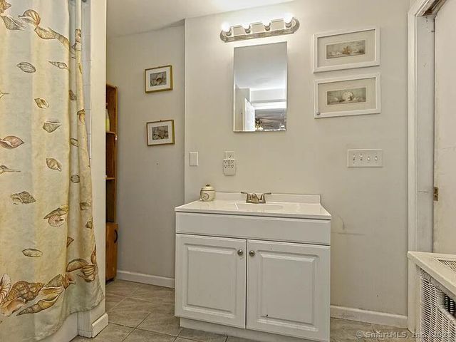 36 Kenwood Road, Milford, CT 06460
