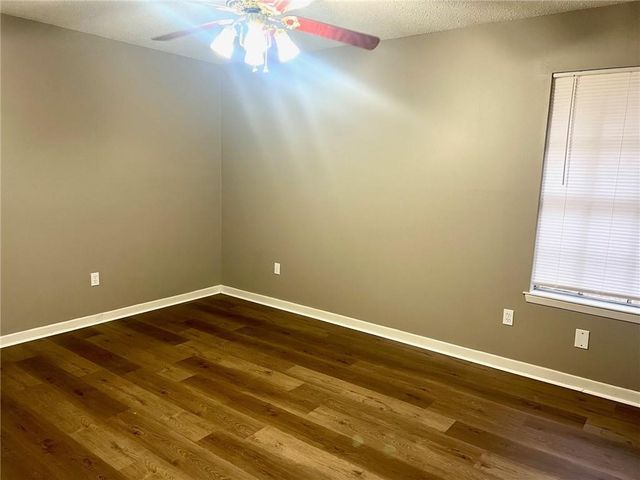 7981 Musketeer Drive, Mobile, AL 36695