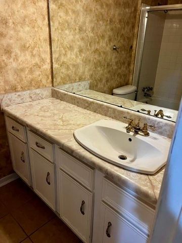 7981 Musketeer Drive, Mobile, AL 36695