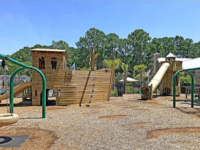 3452 Yarmouth Drive, Mount Pleasant, SC 29466