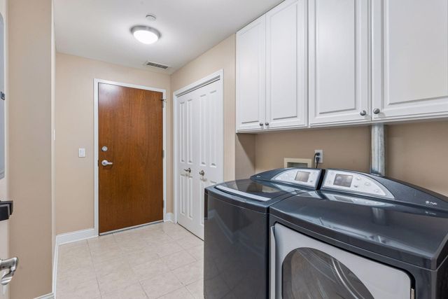 100 3rd Avenue S 2301, Minneapolis, MN 55401