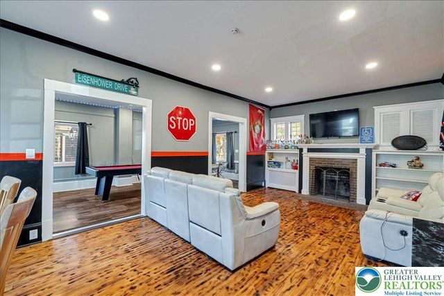 128 South Green Street, East Stroudsburg, PA 18301