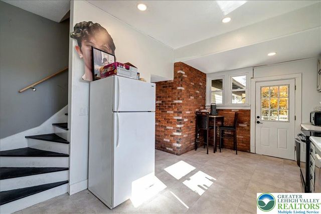 128 South Green Street, East Stroudsburg, PA 18301