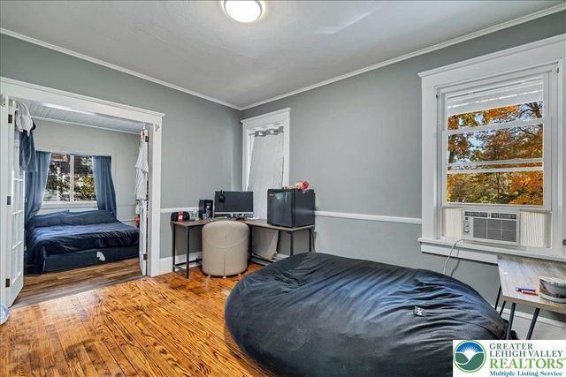 128 South Green Street, East Stroudsburg, PA 18301